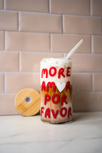 Trinkglas "More  amor por favor" mit Bambusdeckel und Strohhalm