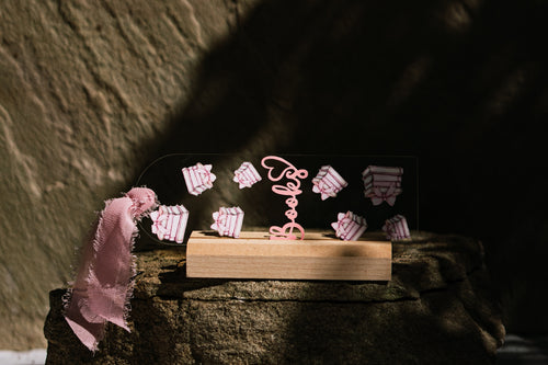 Acryl Lesezeichen rosa Bücher "Books"